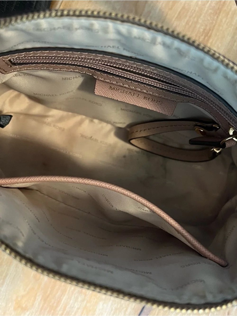 Michael Kors Crossbody Bag in Blush Taupe with Gold Logo